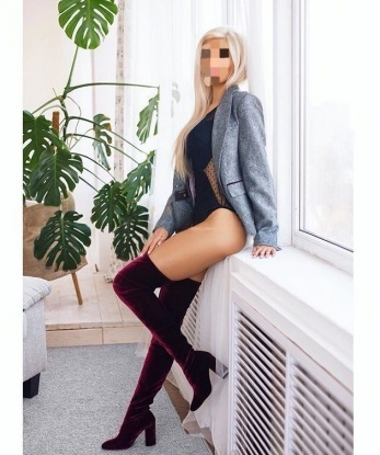 Со мной вы окунетесь в мир наслаждения и безудержного удовольствия 🌹. Мои нежные руки и чувственное тело всецело подчинятся вашим желаниям, а ласки моего горячего рта оставят незабываемый оральный экстаз👄.
Я с удовольствием приглашу вас на интимные встречи в своей уютной квартире или приеду к вам в гости.
Моя опытность позволяет мне предложить вам разнообразные услуги, от классического секса до ролевых игр и BDSM. Вы можете рассчитывать на полный контроль над своим удовольствием и максимального наслаждения 👠.
Я гарантирую вам конфиденциальность и самое высокое качество услуг. Моих постоянных гостей охватывает безграничное удовольствие, а их отзывы говорят сами за себя 💋.
Познакомьтесь ближе со мной на фото, и оставьте все предрассудки позади. Вас ждет незабываемый отдых в объятиях страсти и наслаждения. 7000, 21 год